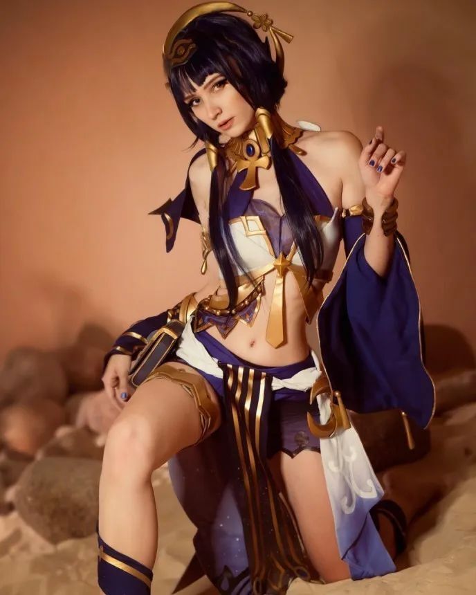 俄罗斯美女《博德之门3》影心cos图 身材绝佳长腿吸睛_腾讯新闻