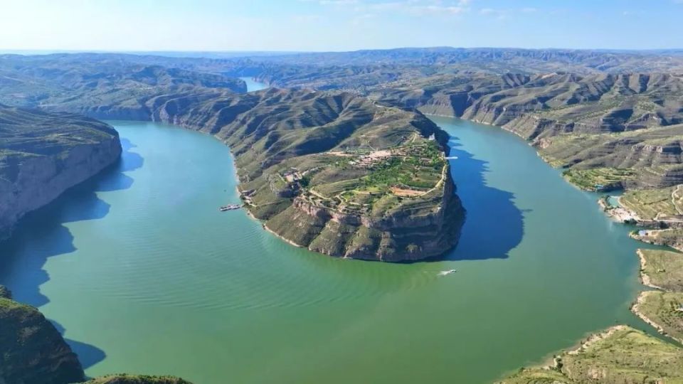 北疆风景里的中国色——黄河琉璃 | "太极湾"准格尔黄河大峡谷