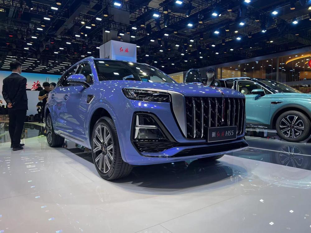 内外设计都有更新中期改款红旗hs5上海车展正式首发