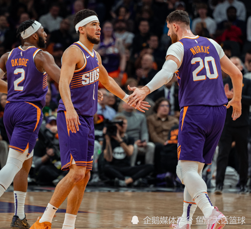 险胜布克327比尔不如替补格林输球又输人库里245难辞其咎