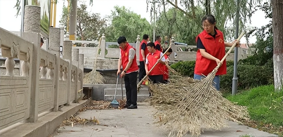 义务劳动图片 人员图片