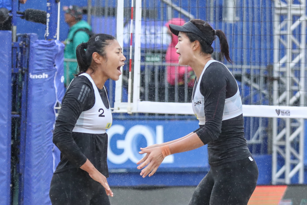 体育沙滩排球世界巡回赛伊塔佩马站王鑫鑫朱玲娣战胜巴西组合