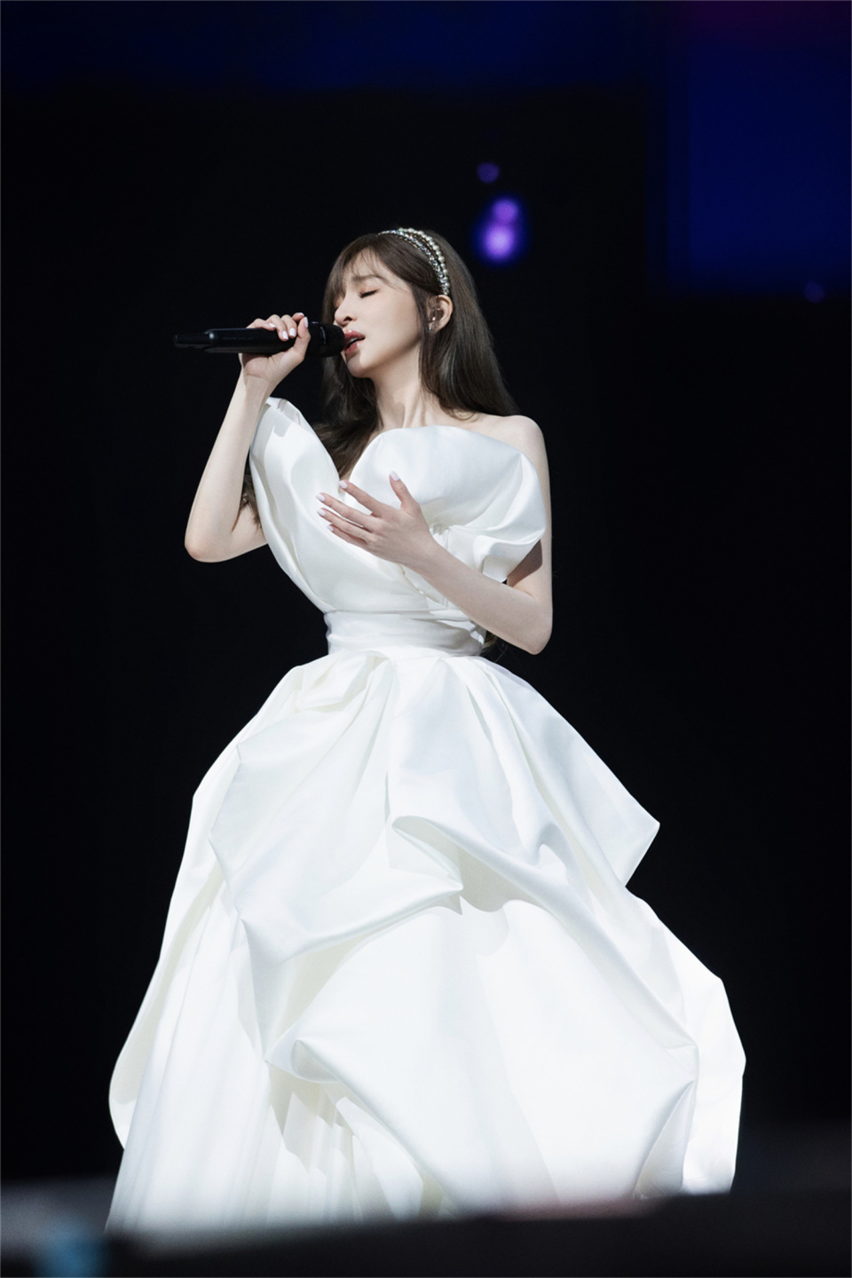 王心凌演唱会澳门浪漫开唱 时隔五年全场合唱引满满回忆杀 舞台舞美多