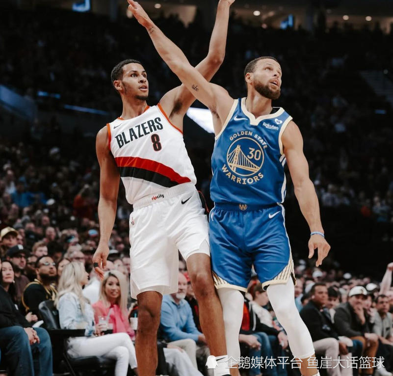 库里22 7 8完成救赎,艾顿不配顶薪,保罗8 4勇士出奇兵_腾讯新闻