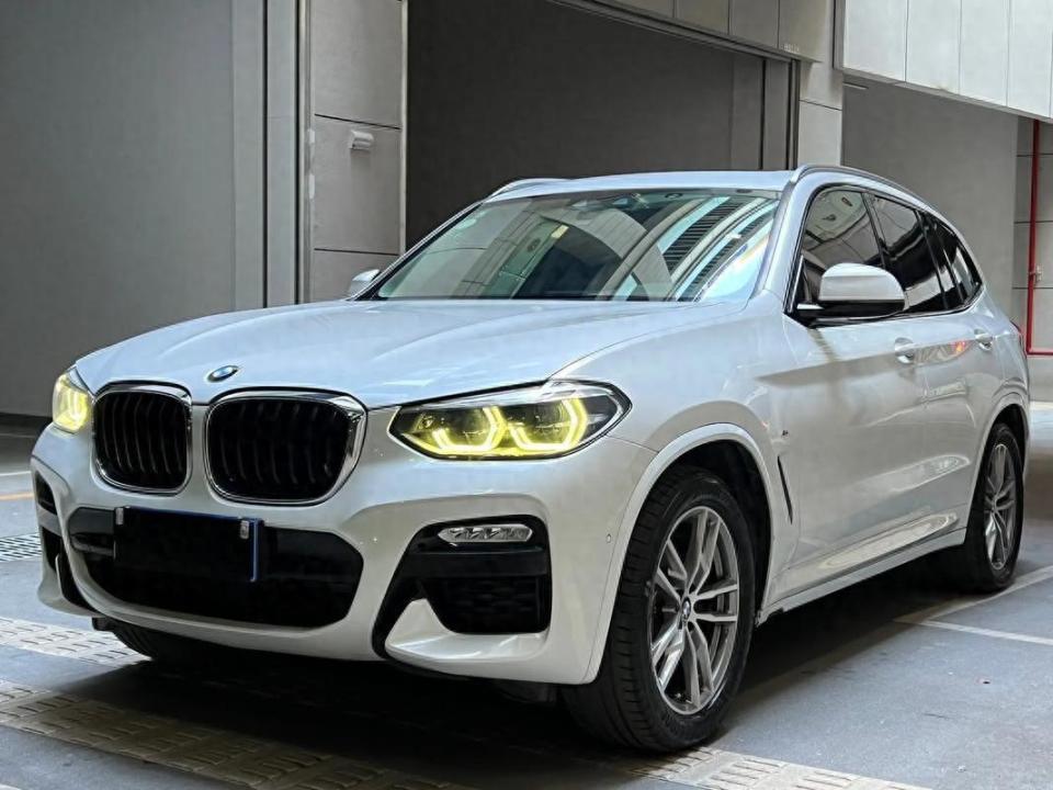 宝马4s店将展车卖给顾客用户维权4年无果