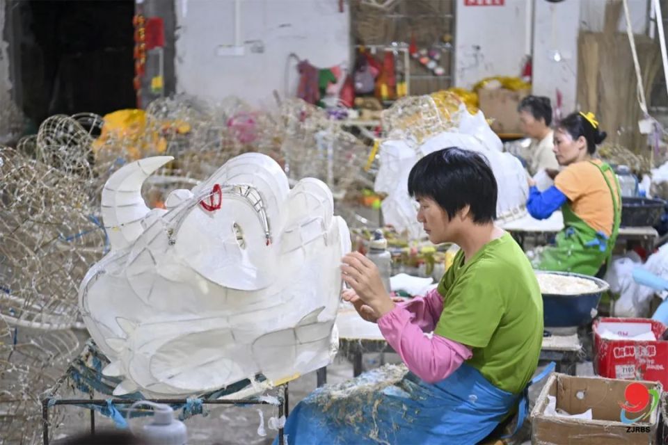 “刘备狮”“关羽狮”“张飞狮”......请选择你的“英雄”_腾讯新闻