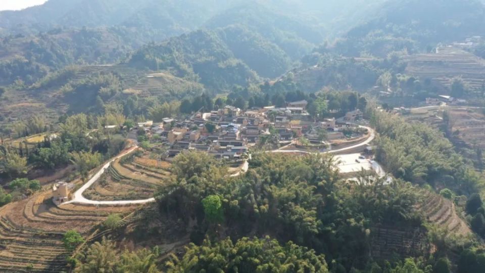 【关注】墨江:掀起暑期研学游热潮 激活乡村旅游新活力