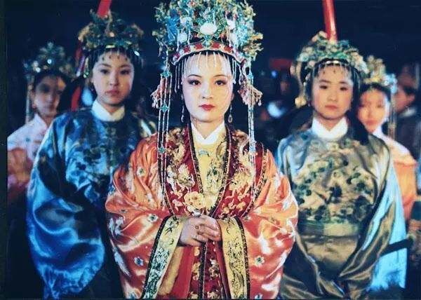 贾元春是间谍?深挖她的历史原型后,才知道曹雪芹藏了多少真事