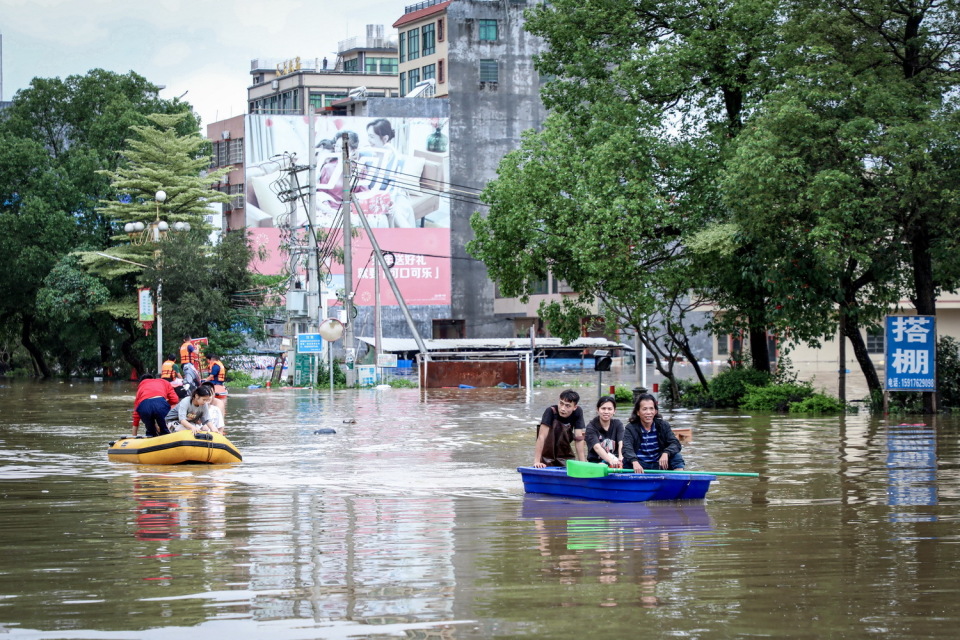暴雨暂歇,救灾不歇!直击广东清远洪峰过后
