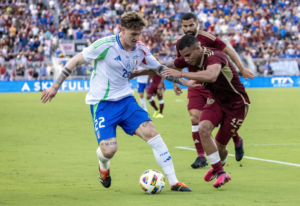 足球——友谊赛:意大利胜委内瑞拉