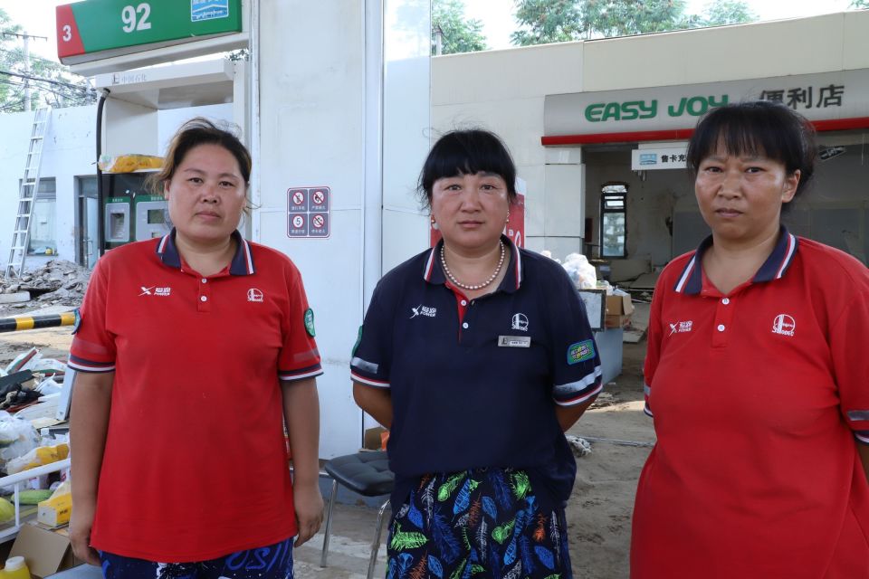 李美霞是房山区十渡加油站的站长.