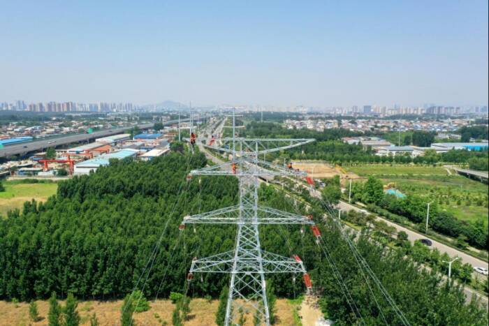泰安220千伏红楼线改造工程投运 为城市发展注入强劲“电动力”_腾讯新闻