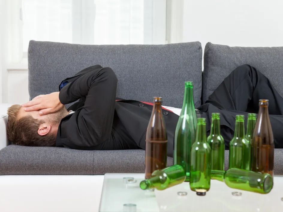 每日科普 | 喝酒致死并非危言耸听   当心两口酒带来一生遗憾!