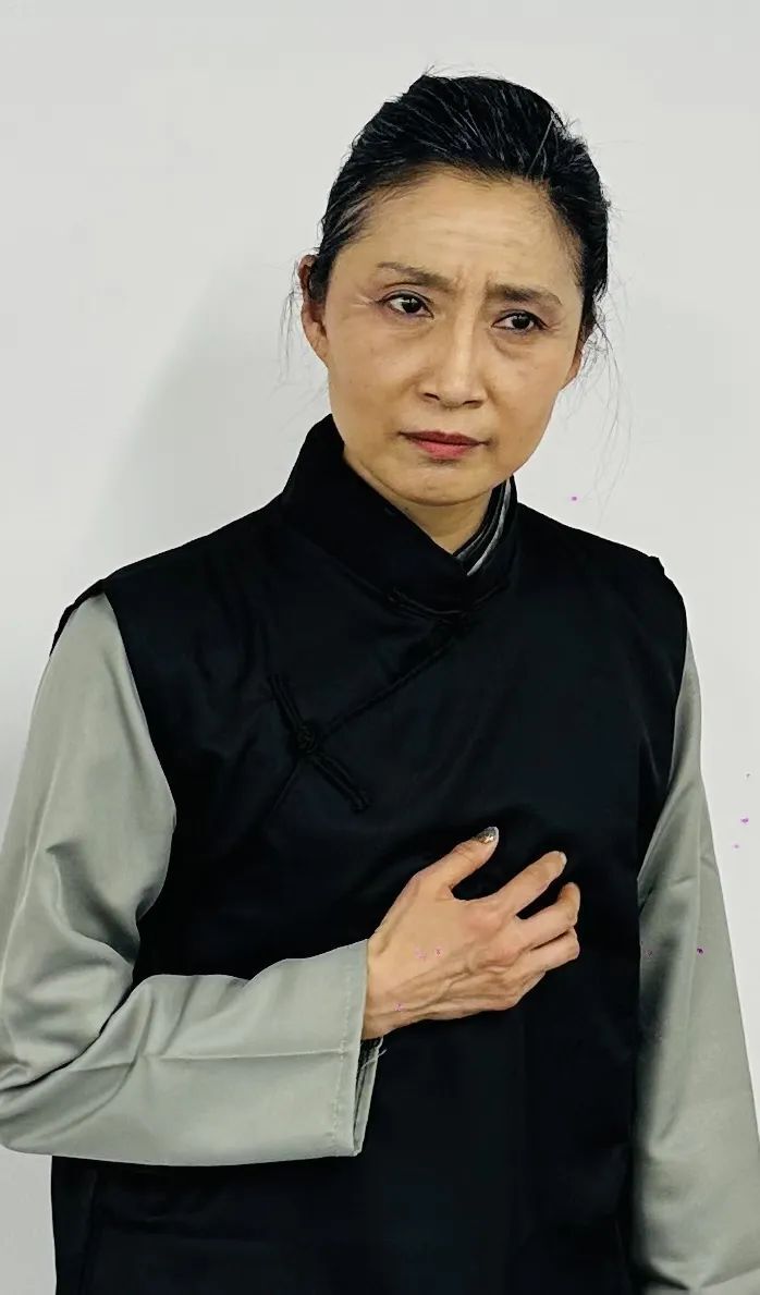 扮演秦二爷的王子江老师,常四爷的扮演者陈洲举老师,饰演儿媳妇周秀华