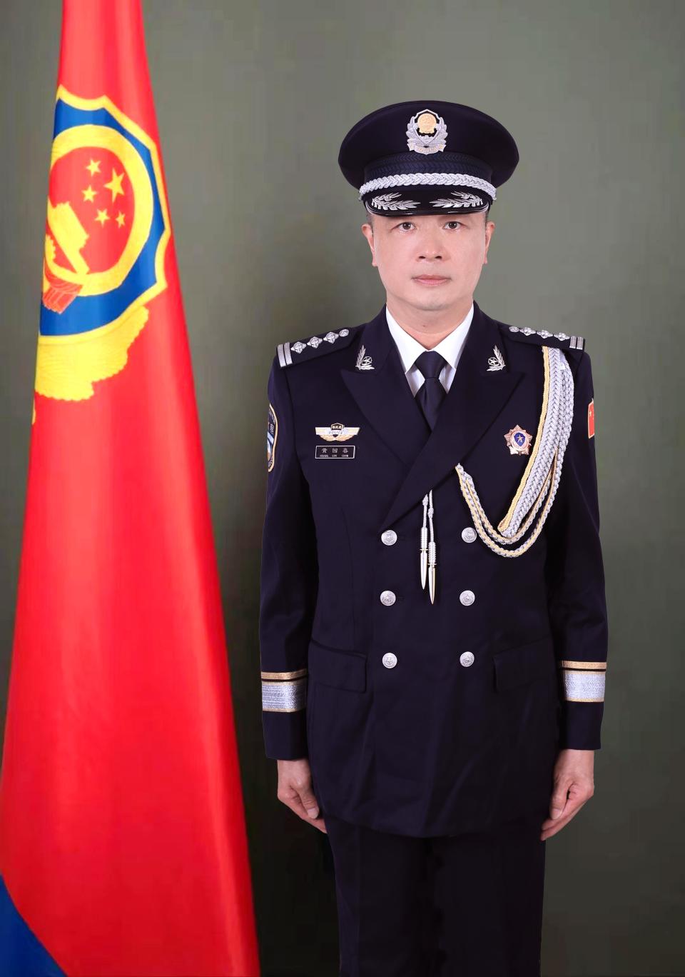 从老兵到警察,他坚守国门35年