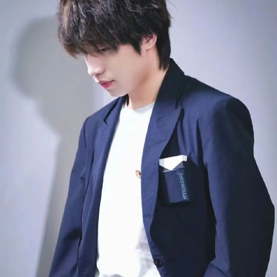 lpl教练转会汇总,clearlove执教edg,白色月牙加入lng_腾讯新闻