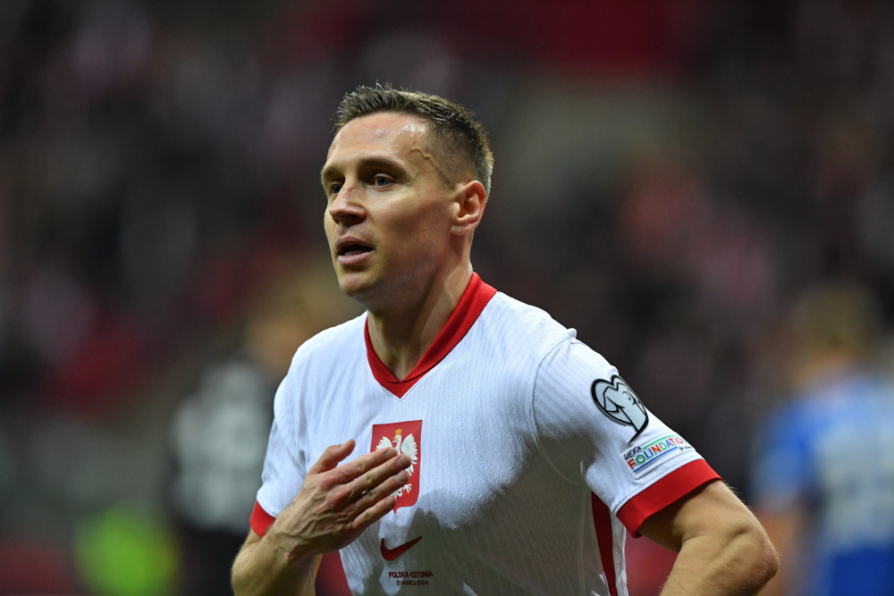 足球欧锦赛预选赛附加赛波兰胜爱沙尼亚