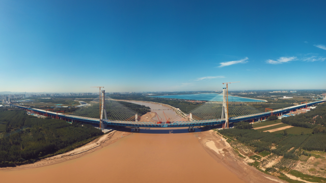 济南黄河公路大桥合龙在即2分钟速览雄姿