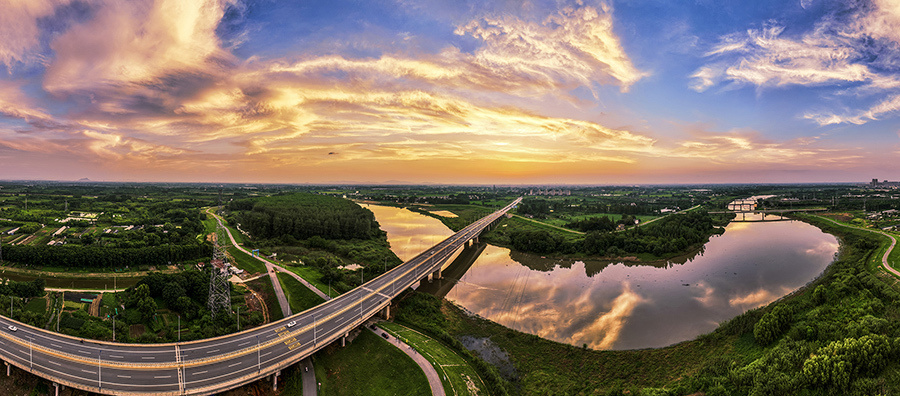 安徽芜湖:青弋江上风景独好