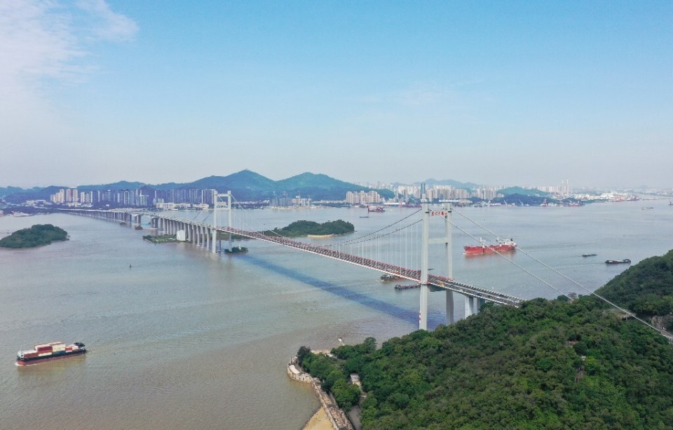 工程拟推荐线路起于广深高速太平互通,依次上跨太平水道,百花山隧道