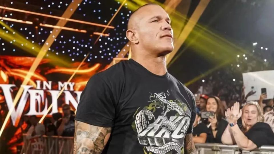 RKO的由来?WWE兰迪亲自解密如此出圈的摔角动作！_腾讯新闻