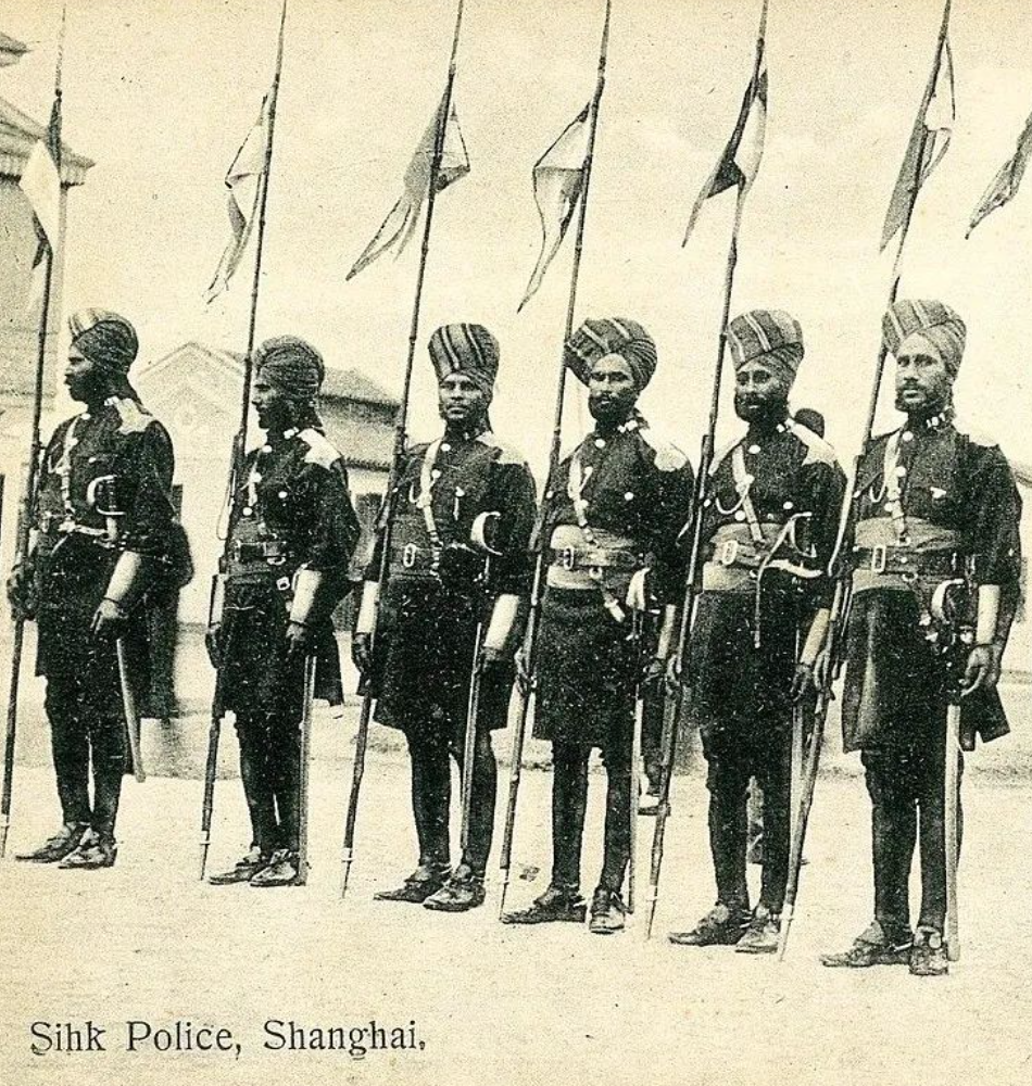 上海滩的的印度籍警察一般都是锡克族,头上