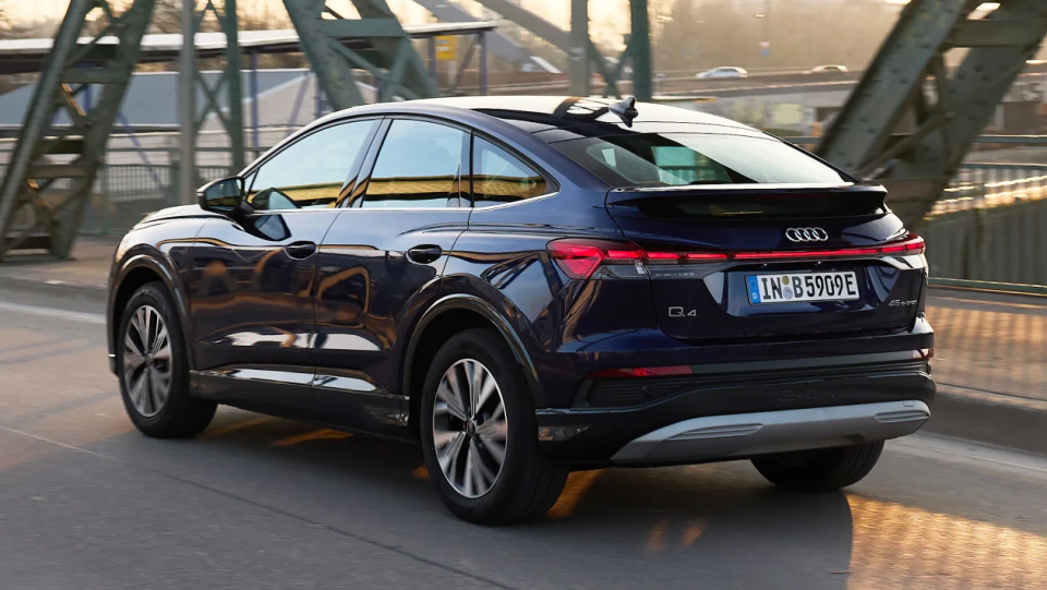 更加强调运动风格,奥迪q4 e-tron sportback实车图发布_腾讯新闻