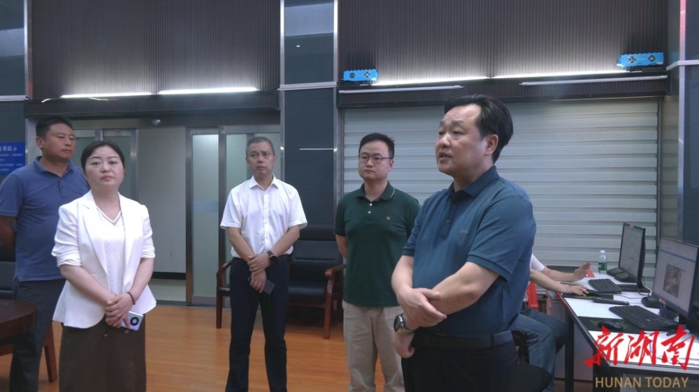 唐成调度防汛抗旱工作