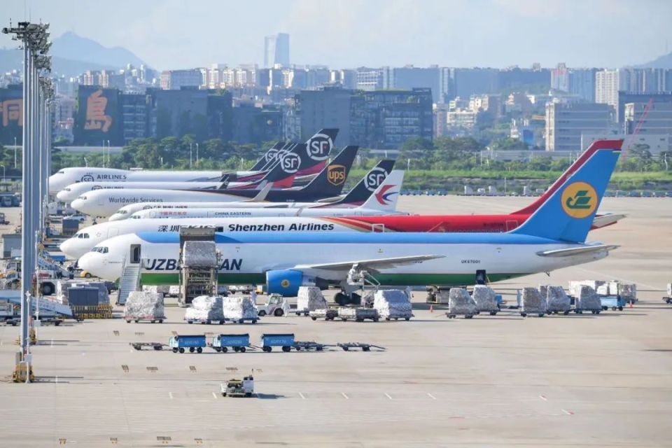 阿布扎比),加密国际货运航点15个(新加坡,马德里,利雅得,悉尼,芝加哥