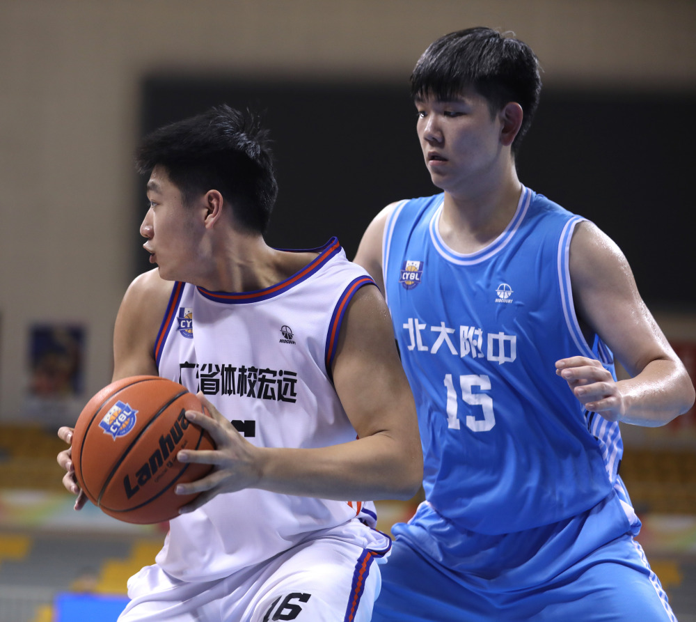 体育篮球全国u17联赛广东省体校宏远队晋级决赛