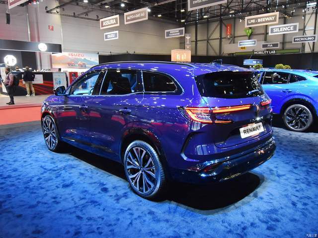 雷诺全新中型suv发布外观很个性时尚换装新车标57座都有