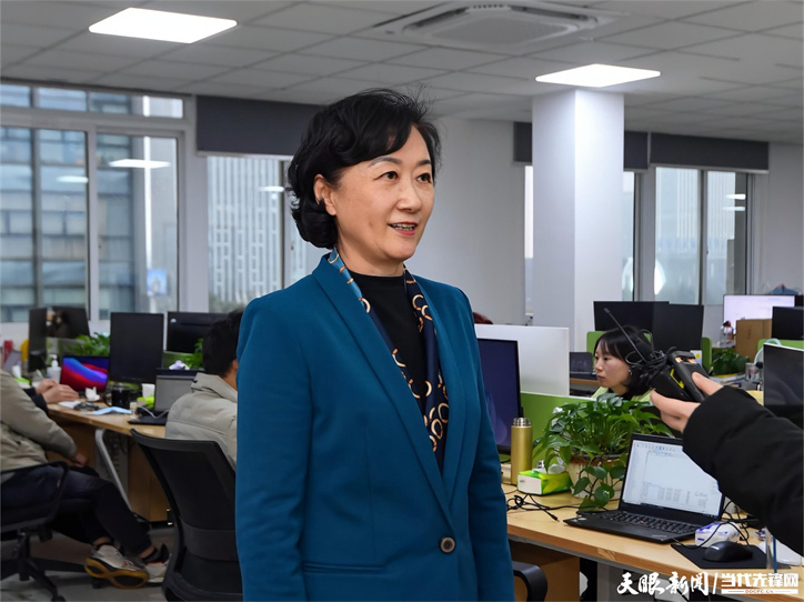 代表委员风采|李瑶委员:为推动民营经济发展贡献智慧和力量_腾讯新闻