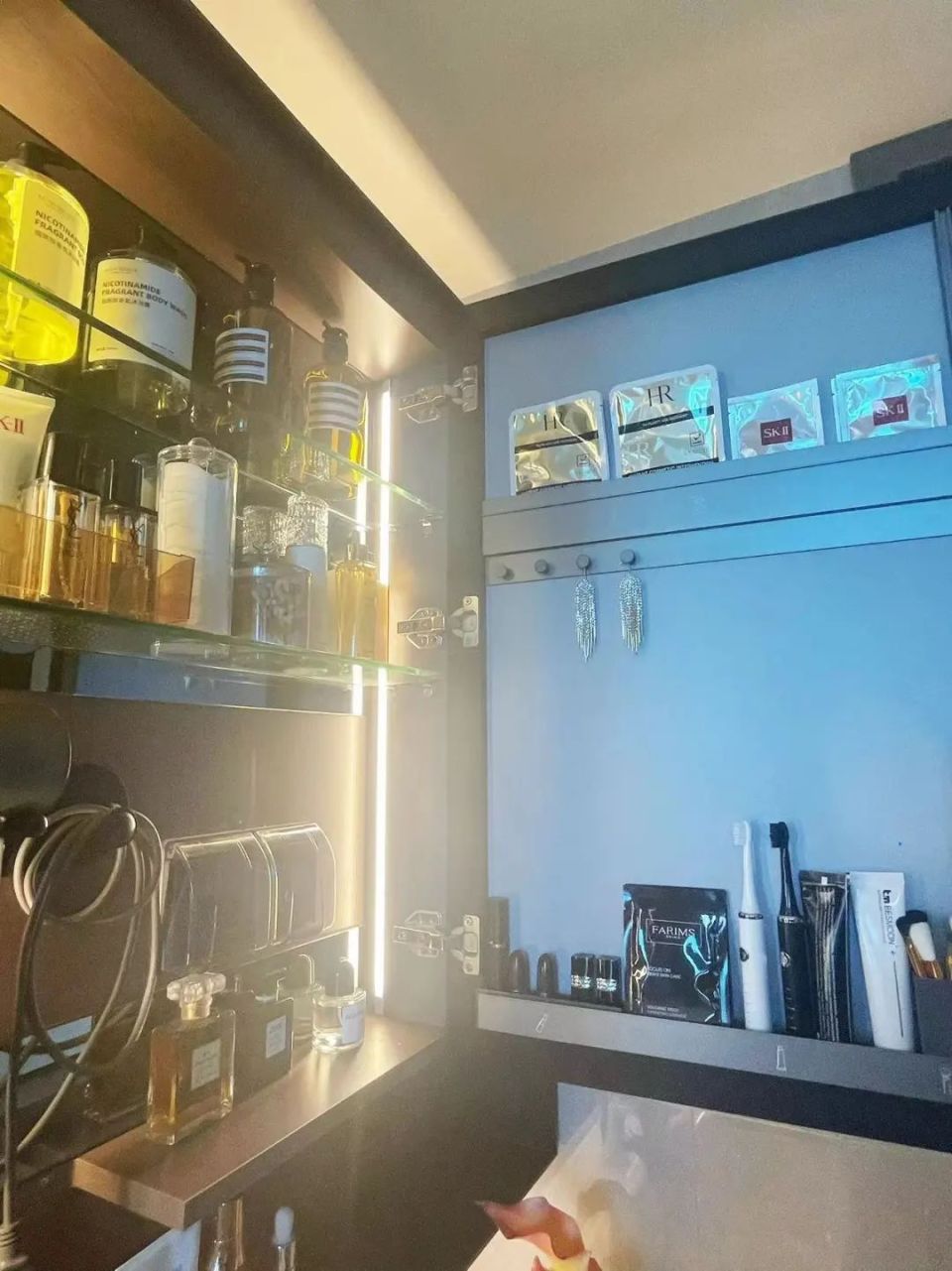 主卫和次卫的台盆,抽拉龙头,三出水恒温花洒,壁挂式马桶等,均出自