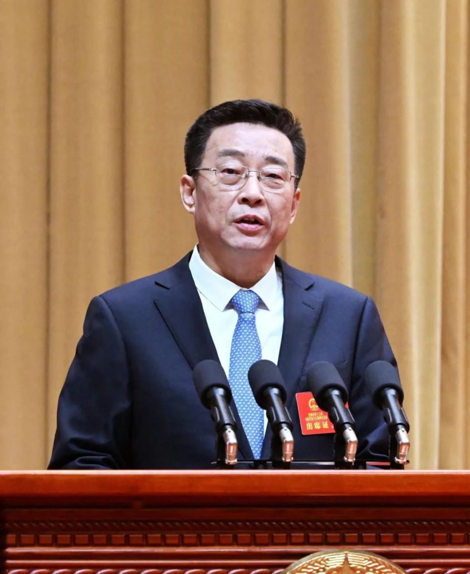 沈阳市人民政府市长 吕志成人民代表大会第四次会议上