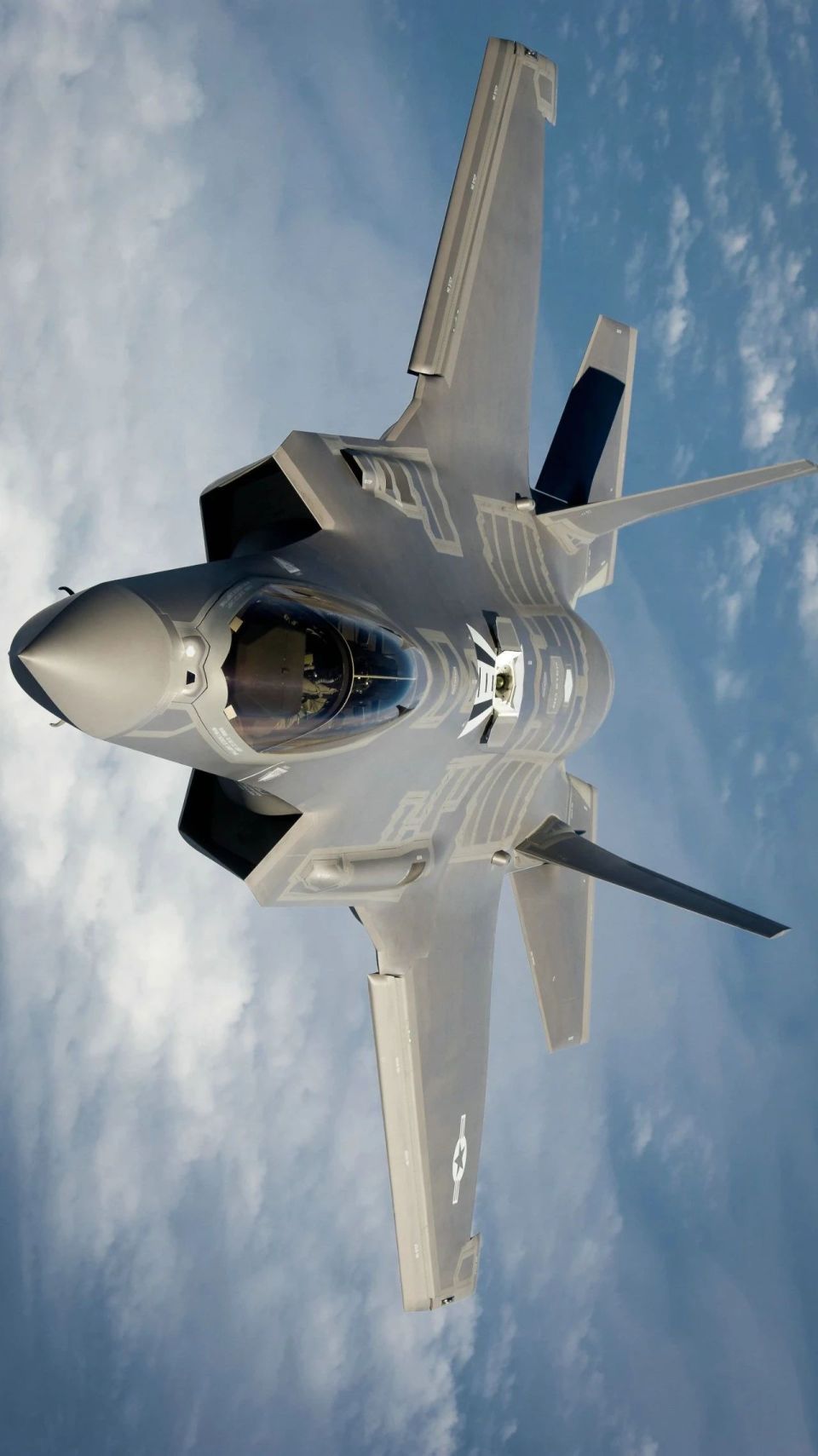 美军f-35战机高清图,目前有8支军队在实战中使用了f35战斗机