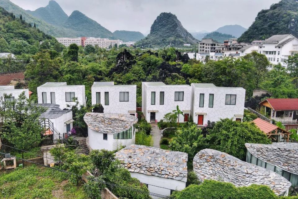 摄影:王晓黄果树卧龙山隐·独栋花园民宿位于贵州"顶流"山水