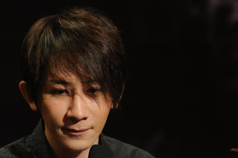 媒体称刘谦罹患肺腺癌,在春晚后做完手术,目前已戒烟