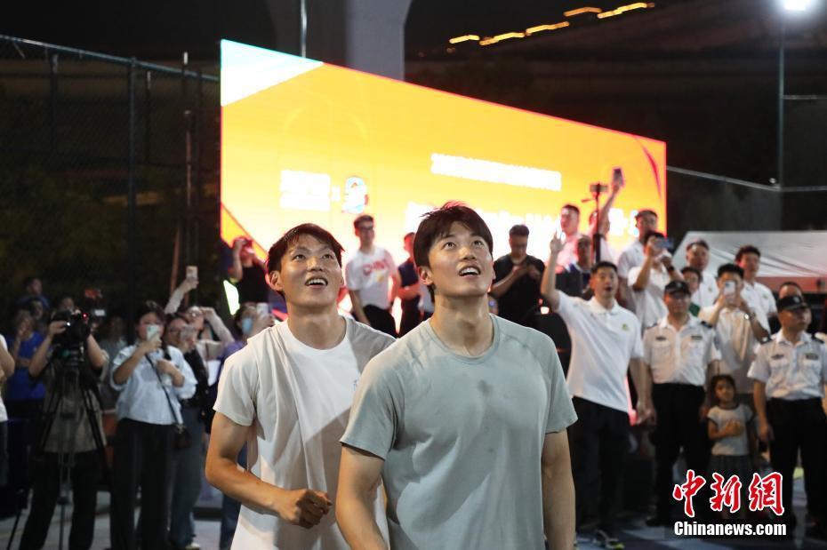 汪顺、潘展乐、傅园慧、吴前等亮相“浙BA”见面会