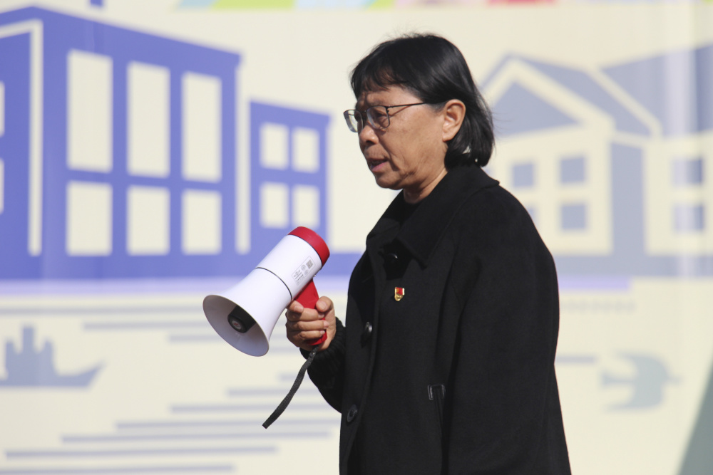 新春走基层丨张桂梅校长迎来新学期_腾讯新闻