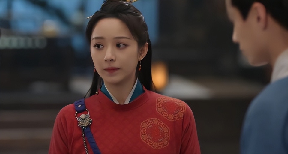 这是"眉姐姐"斓曦?怎么觉得她突然就老了十几岁?_腾讯新闻