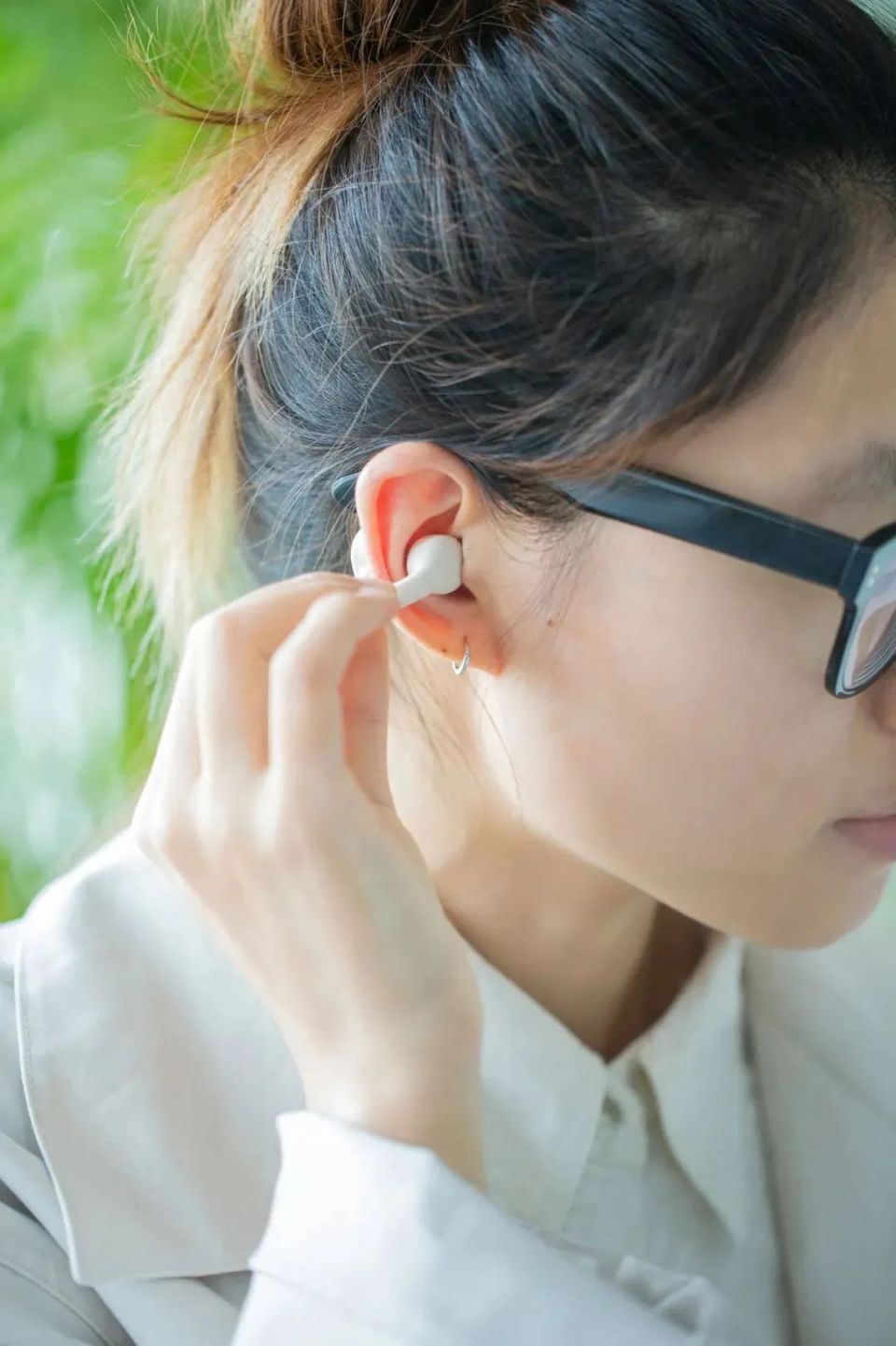 这次同事戴着sanag耳机在下班高峰期坐地铁,公交,过马路,自己体验过后