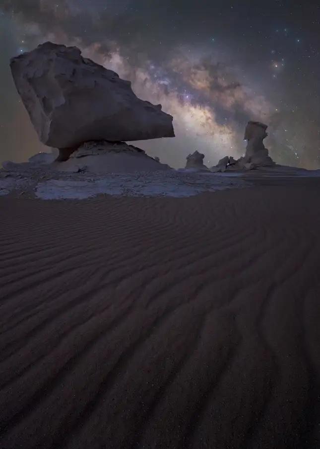 惊艳的视角:来自世界各地的25张令人惊叹的银河系照片