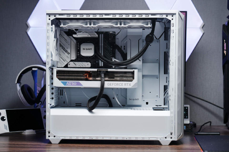 既然要拉满,我把水冷的风扇也全部换成了德商德静界 be quiet!