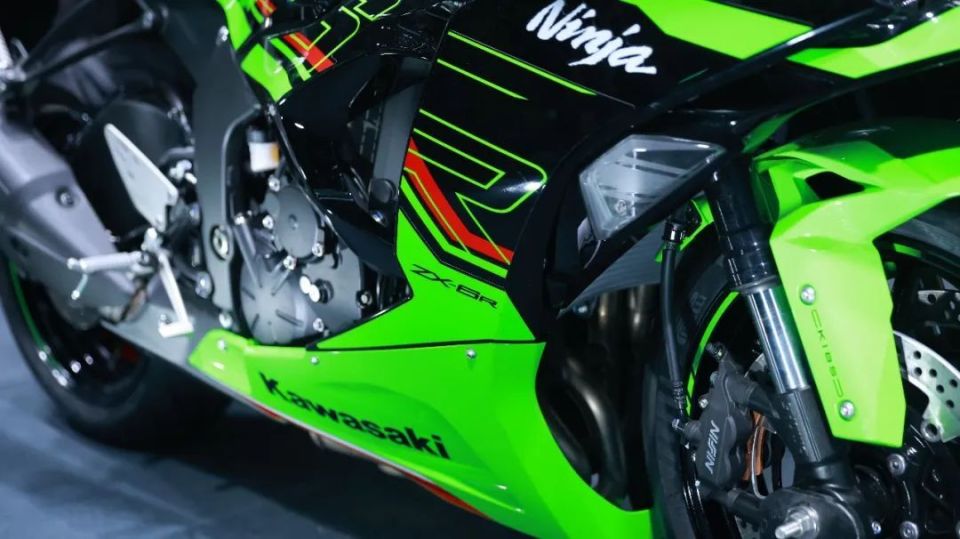 109800元,川崎zx-6r上市,车迷心中的耶路撒冷