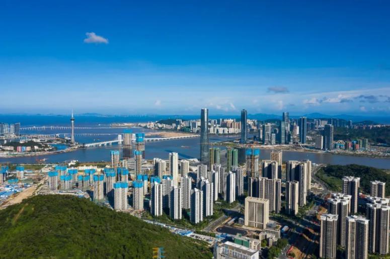 华发集团一天内向华发股份转让和托管珠海三项目，建筑面积超百万平，其中一项代价现金20亿_腾讯新闻