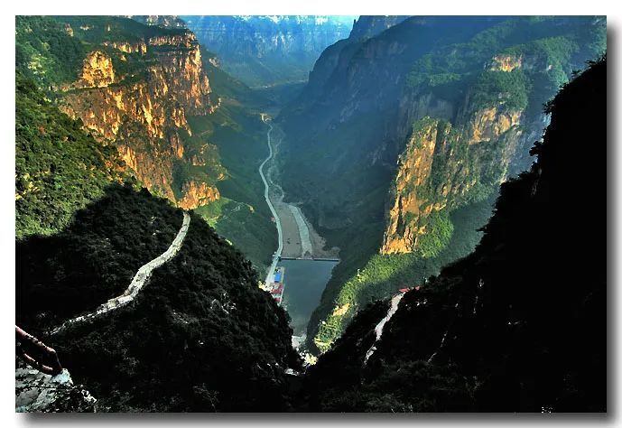 嶷神岭老爷山是屯留文化之"根"所在地,是"羿射九日"神话的发源地,是
