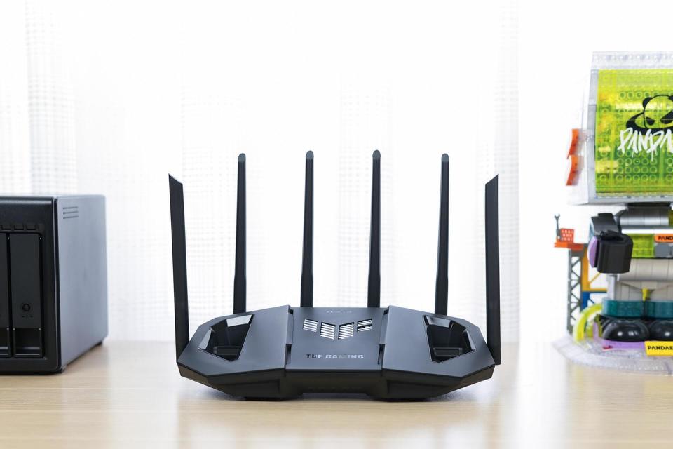 wifi7路由器来了!华硕tuf小旋风pro wifi7路由器使用体验