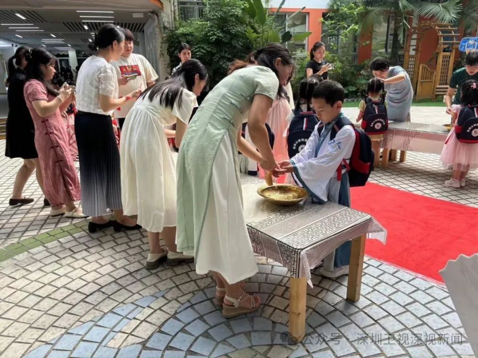 福南小学附属幼儿园的新学期,从国风韵味十足的"