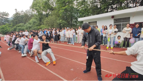 溆浦县两丫坪镇中学开展心理健康教育活动