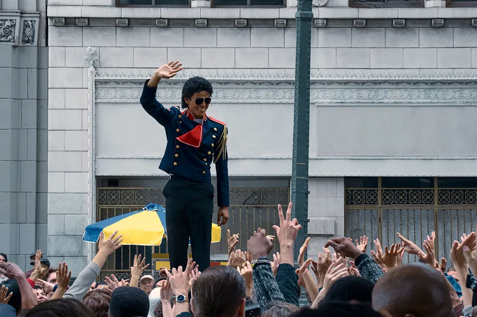 《迈克尔·杰克逊：巨星之路》IGN3分：烂爆了 侮辱MJ！_腾讯新闻